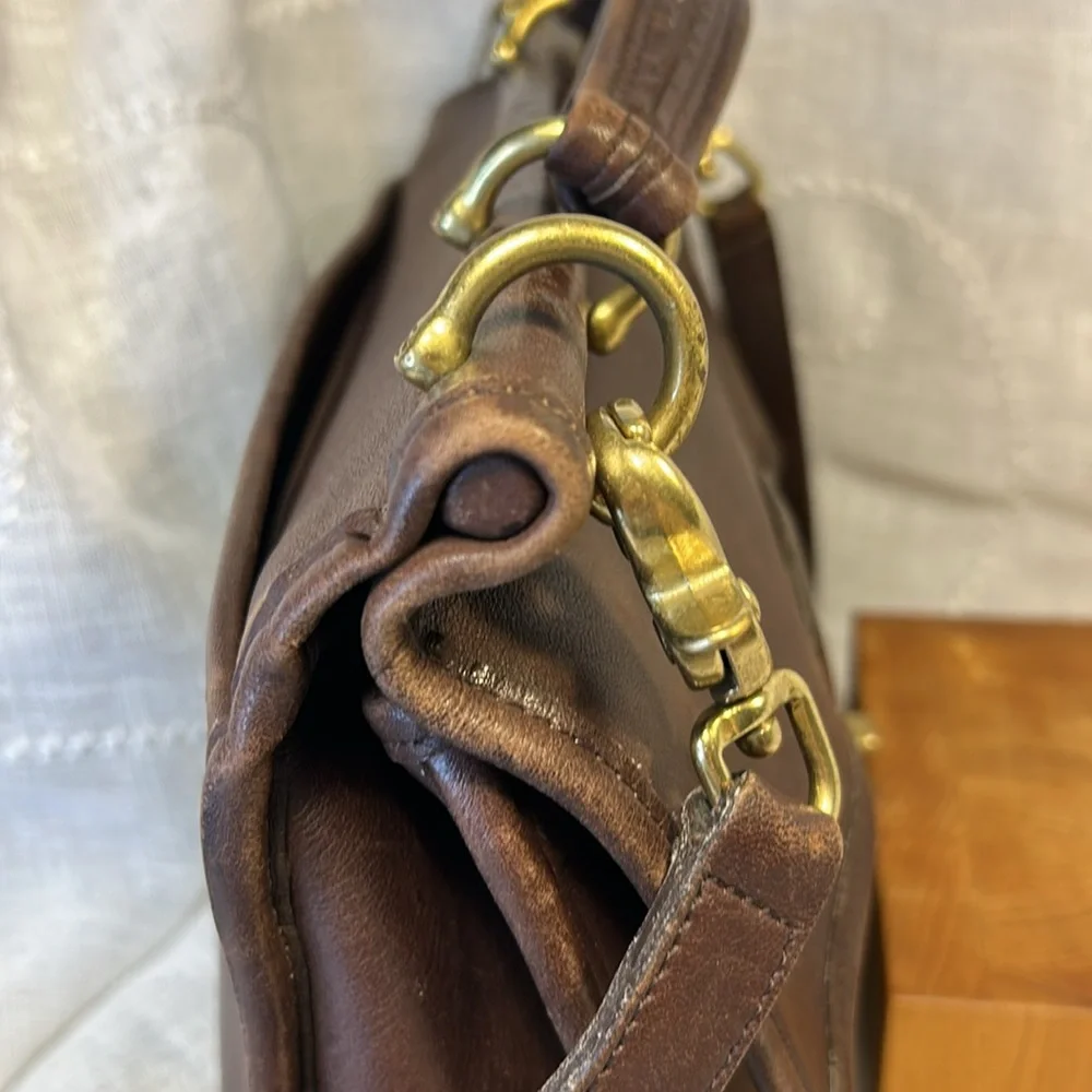 Coach leather vintage high quality satchel pocketbook bag